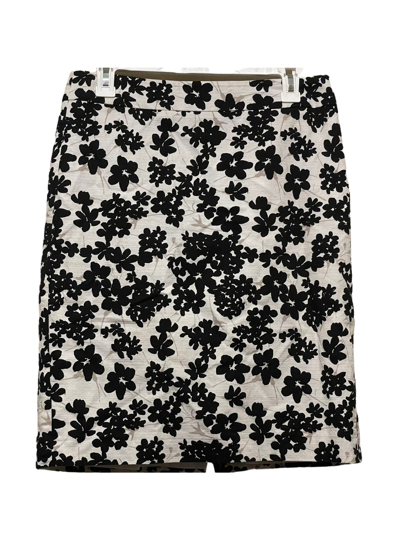 Ann Taylor Black & White Floral Pencil Skirt Size 6